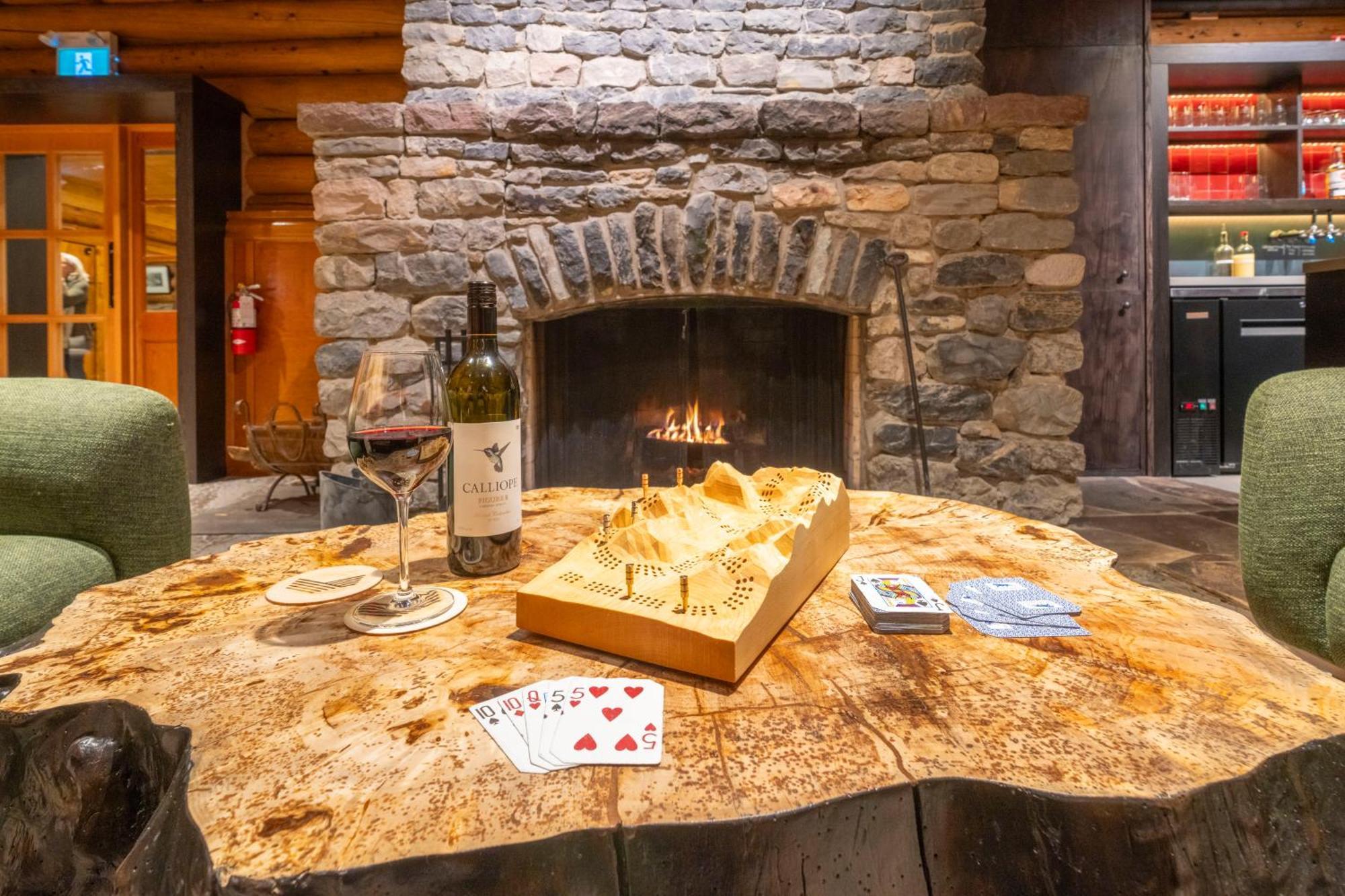 The Lodge At Bow Lake Lake Louise Εξωτερικό φωτογραφία
